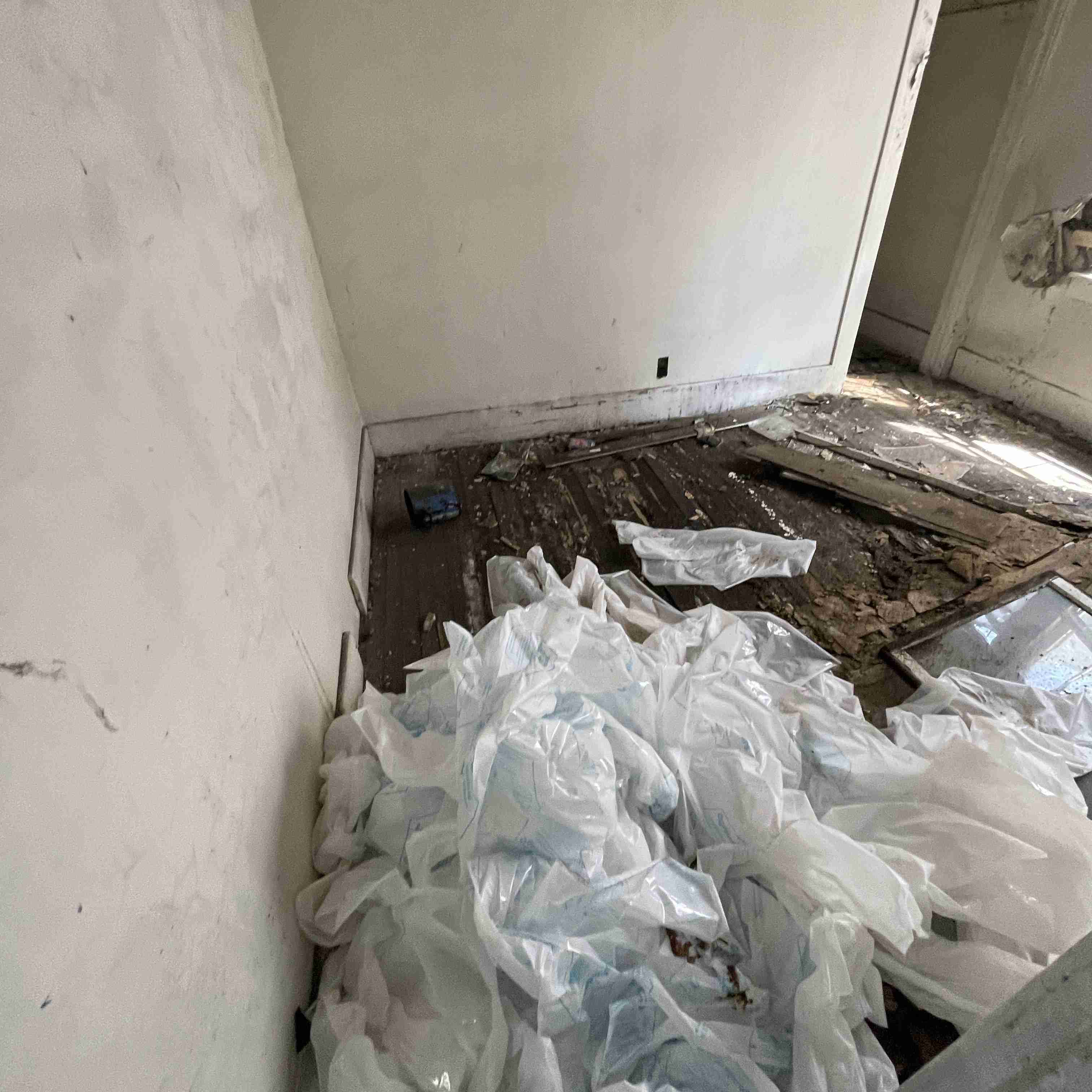 5605 S Martindale (25).jpg